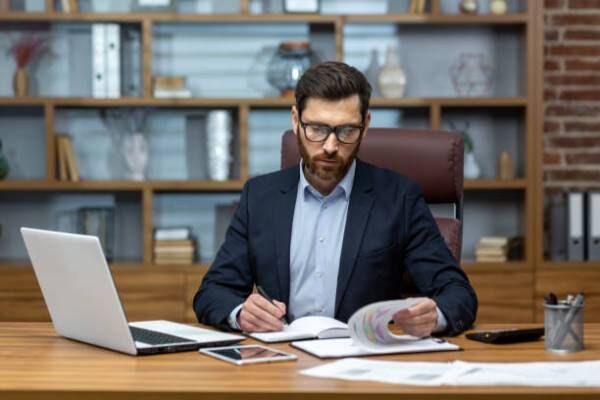 Online Course Certified General Manager – Administration