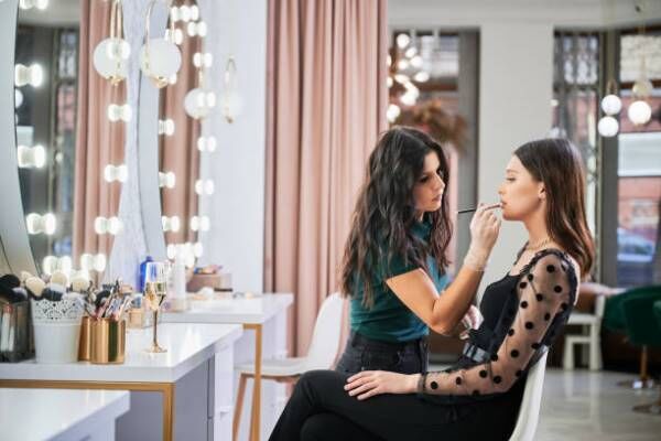 Online Course Certified Makeup Artist